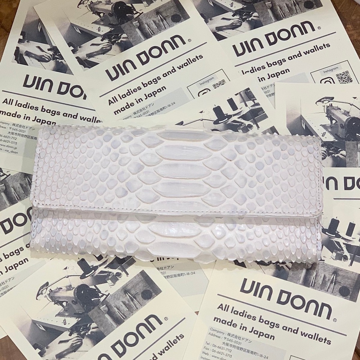 長財布 / 白蛇革 ギャルソン型 / VIA DOAN - ヴィアドアン - | By the way