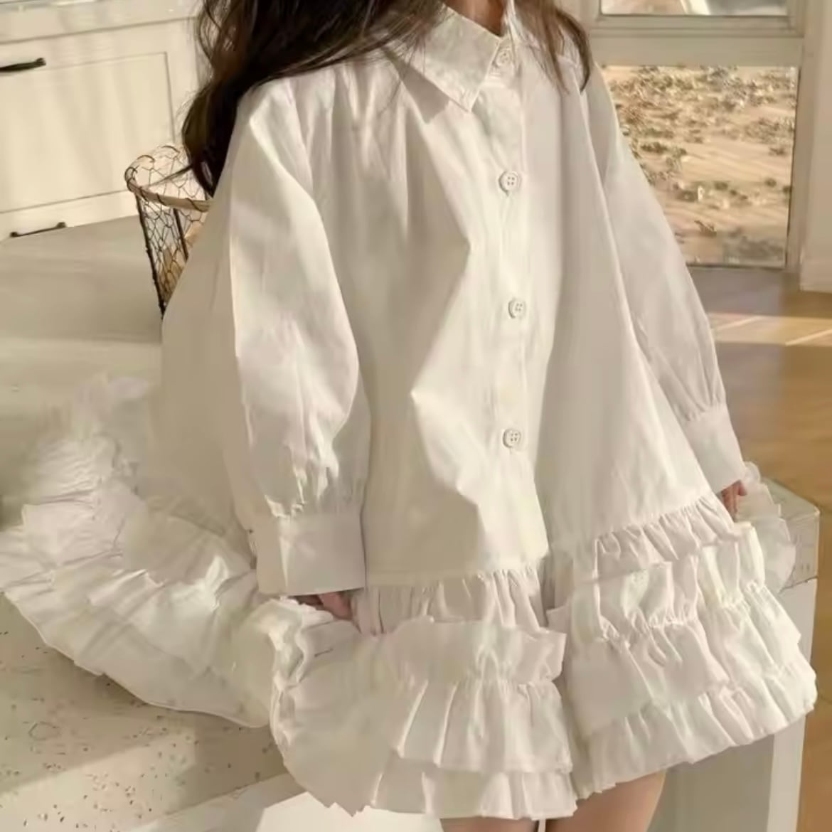 フリルシャツ