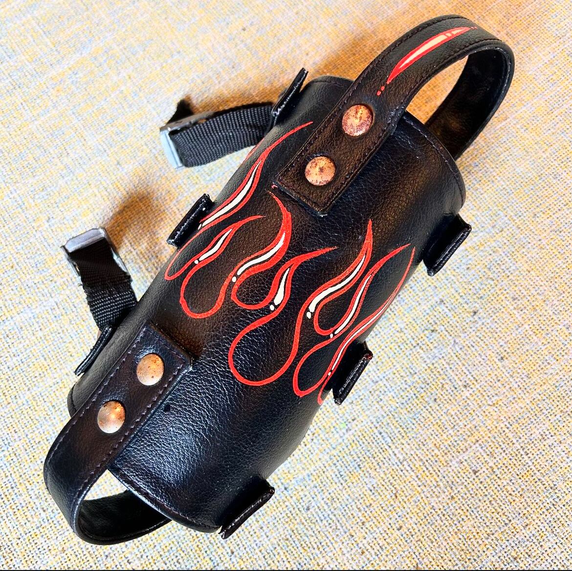 pinstripe】ガソリン携行缶ホルダー Frame | Pay ID