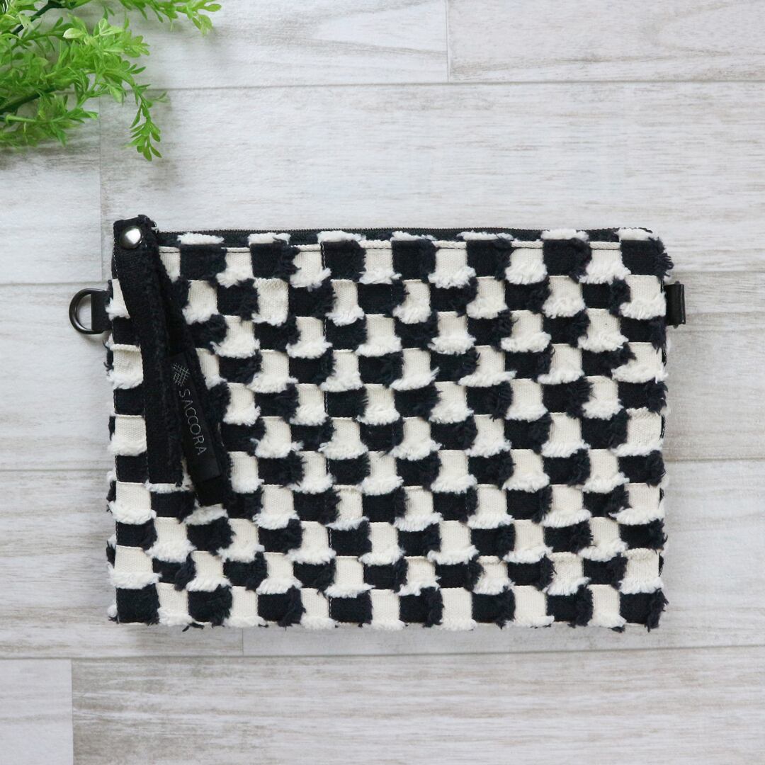 Flat Pouch / Black × White / i : 2111200400403