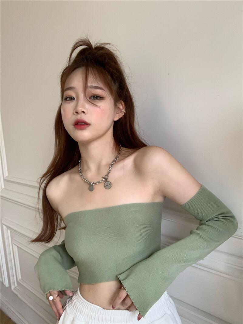 ニットセーター トップス レディーススプリングサマー薄手スリムショートグリーン 春物 夏物 タイツ ストッキング ソックス ヨーロピアン ブラックストロベリース15367384447