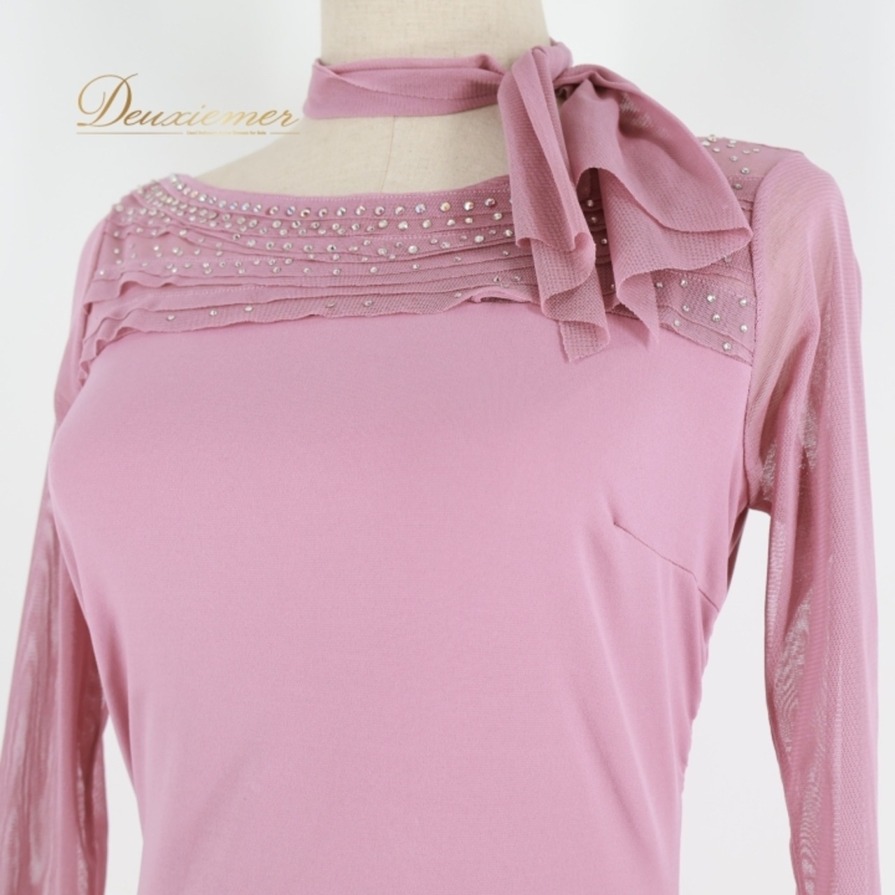 社交ダンス 衣装 トップス ブラウス ピンク系 チャコット Chacott ラインストーン メッシュ生地 透け感 ストレッチ 伸縮 レッスン 練習 上品 スカーフ 華やか キラキラ 落ち着いた色 かわいい 長袖 ダンス衣装 シルバー系