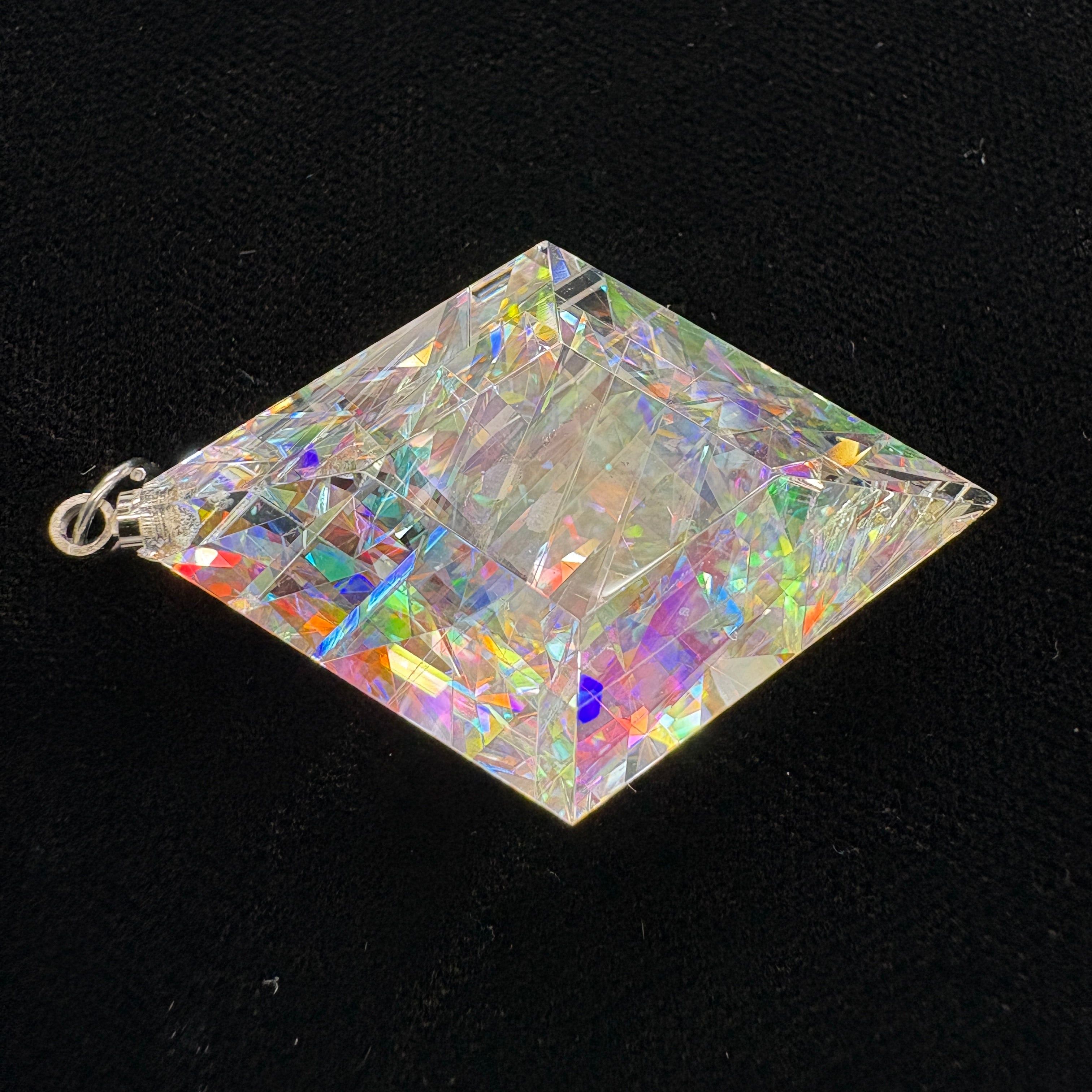 ムーンボウタイプ ゴールドムーン ひし形ペンダント MB-350 | ガラス