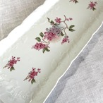 ケーキ皿　長皿　レクタングル　白磁花柄　モールド　リモージュ CNP　オードブル　フルーツにも　