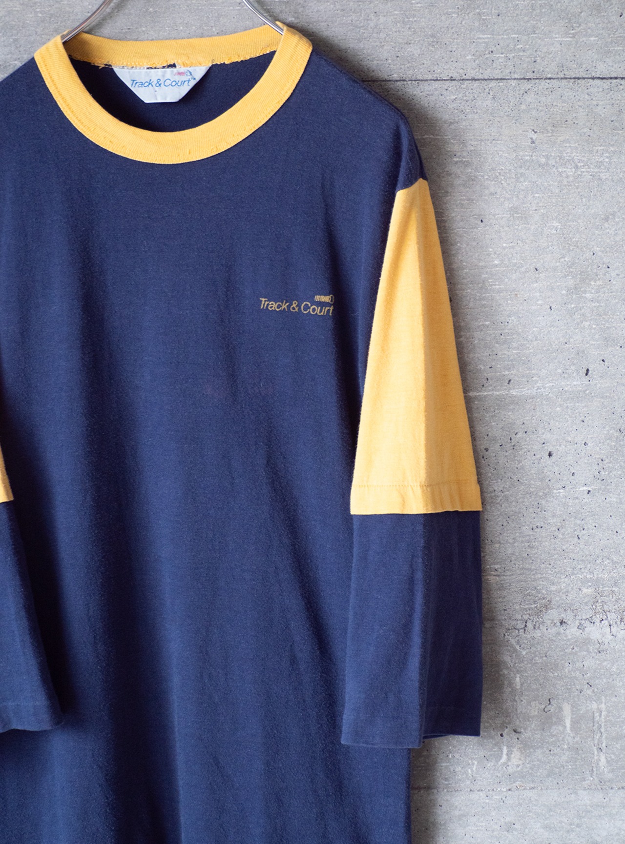 "Track & Court" 1980s Bicolor quarter sleeve tee