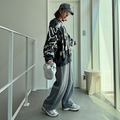 Typo pattern usefull knit/gray