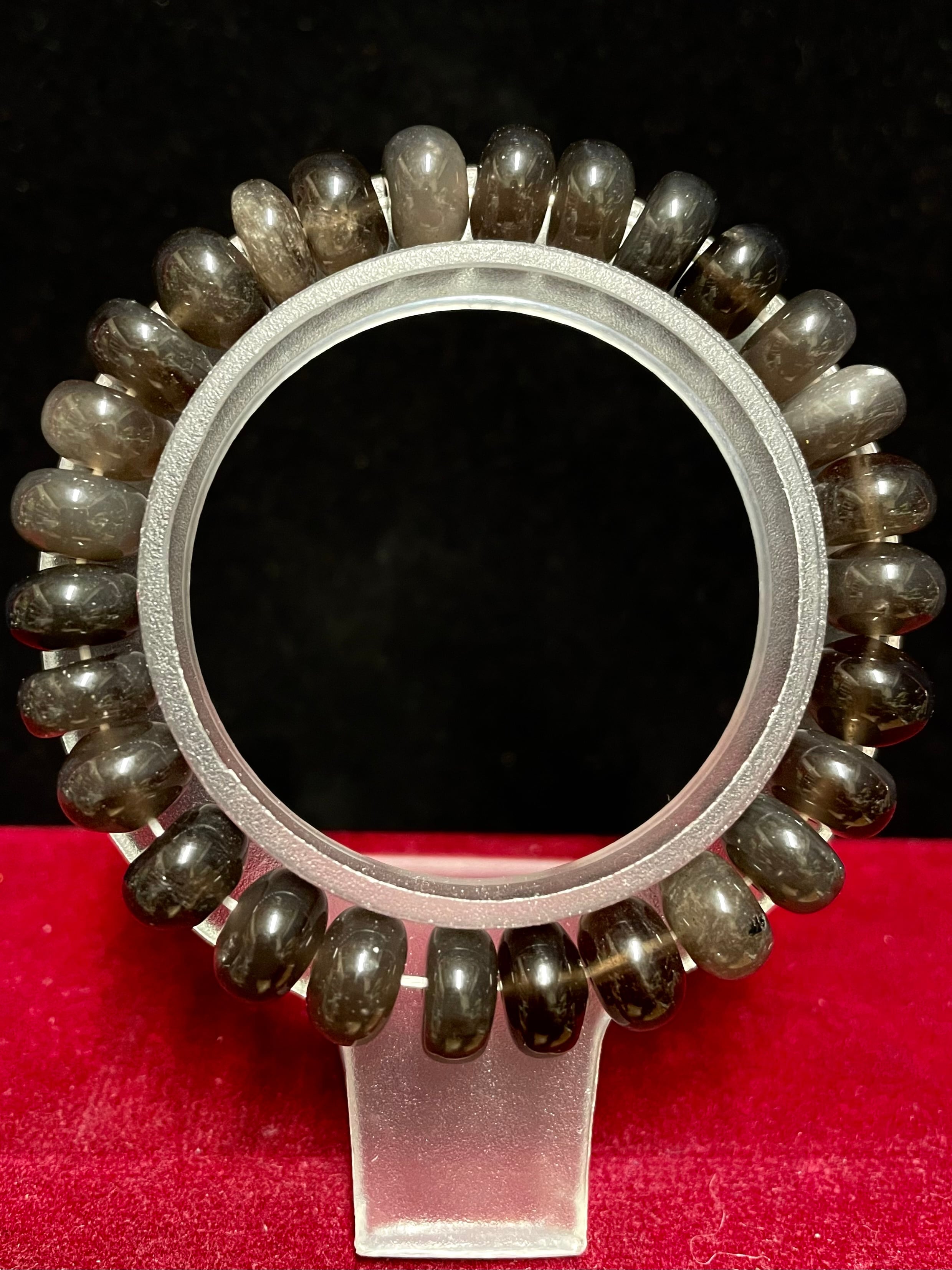 4) 心の癒し「アグニマニタイト」研磨ビーズ・ブレスレットA