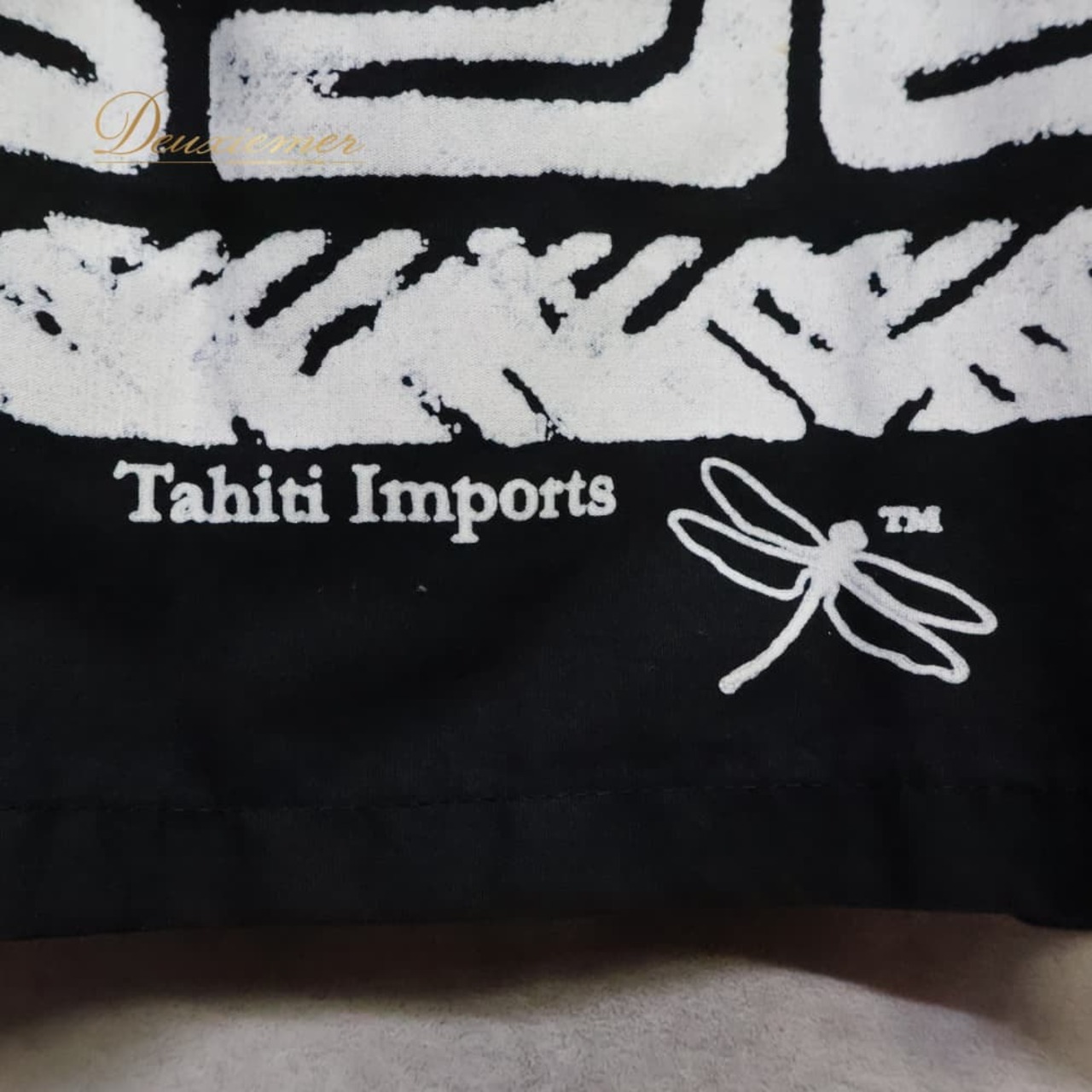フラダンス 衣装 Halekuai Lea ハレクアイレア TAHITI IMPORTS タヒチインポーツ パウスカート ブラック系 ホワイト系 日本製 モノトーン カヒコ柄 シングル シンプル かっこいい かわいい 華やか 鮮やか ハワイアン レッスン 練習
