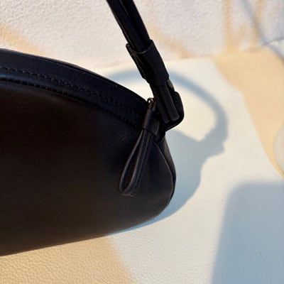 B.stuff　コンパクトハンドバック