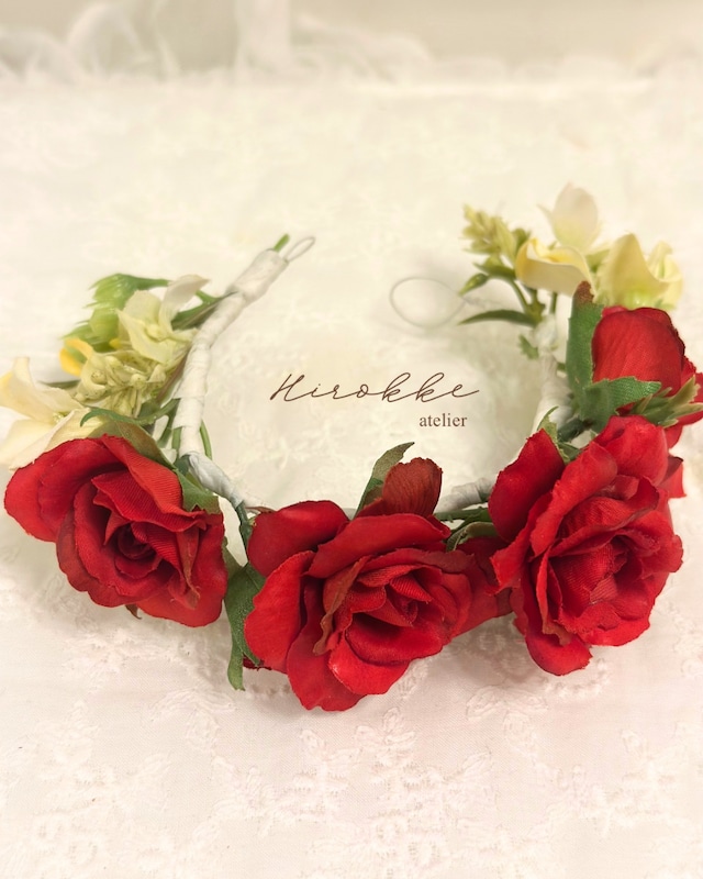 Ever Red Rose Crown   わんちゃん用  4輪タイプのレッドローズの花冠・チョーカー（バレッタ付き）