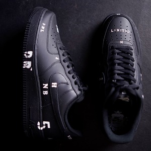 V84 NIKE AIR FORCE 1 code VIBECA