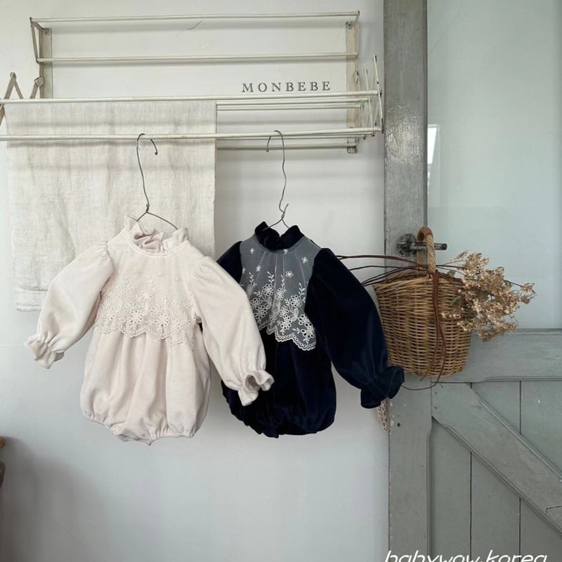 【BABY】プリンセスフラワー襟ロンパース