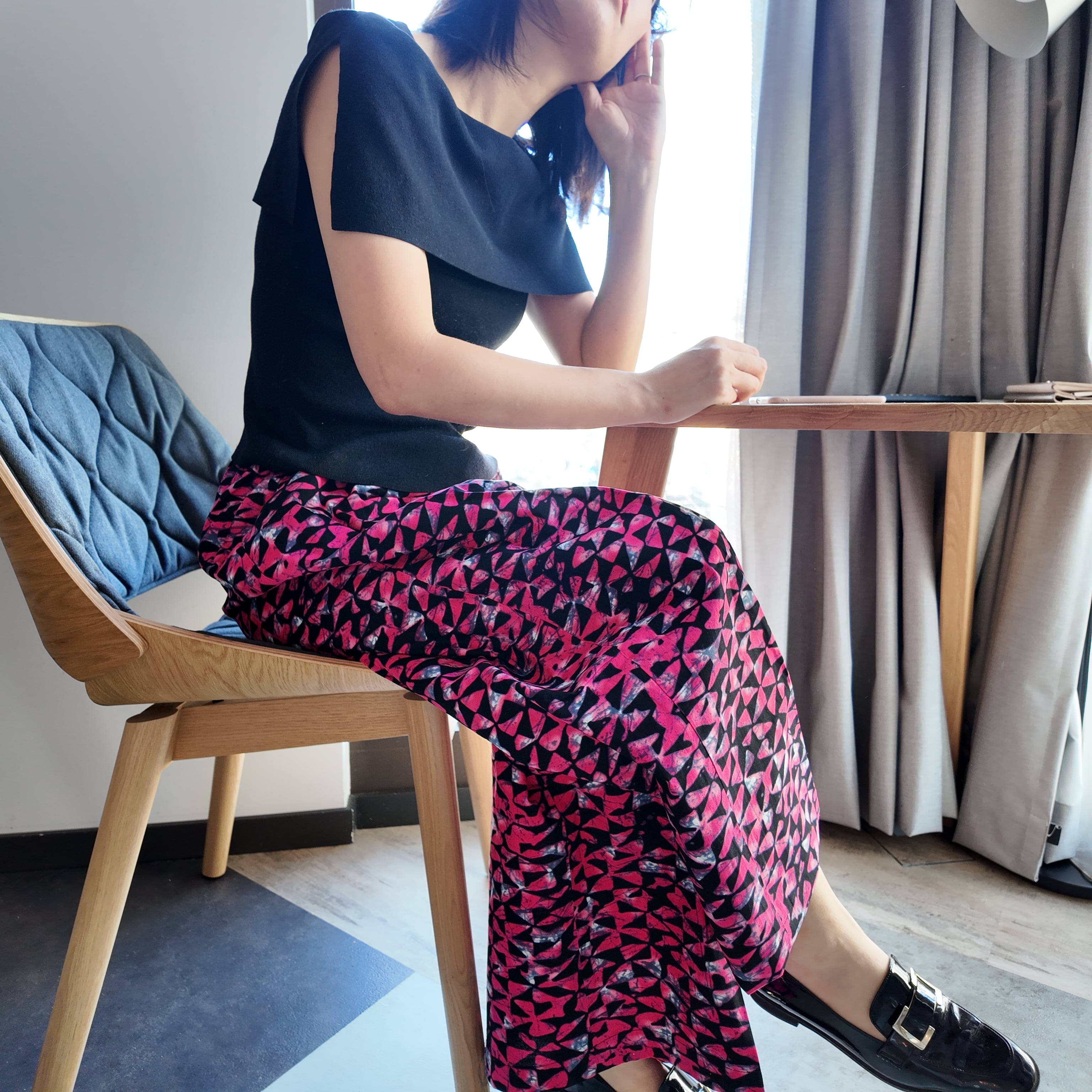 African パンツ = pink triangle=