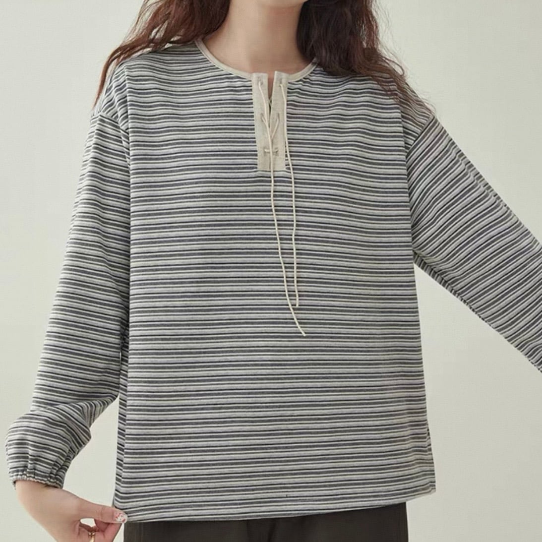 ストライプ ラウンドネックTシャツ