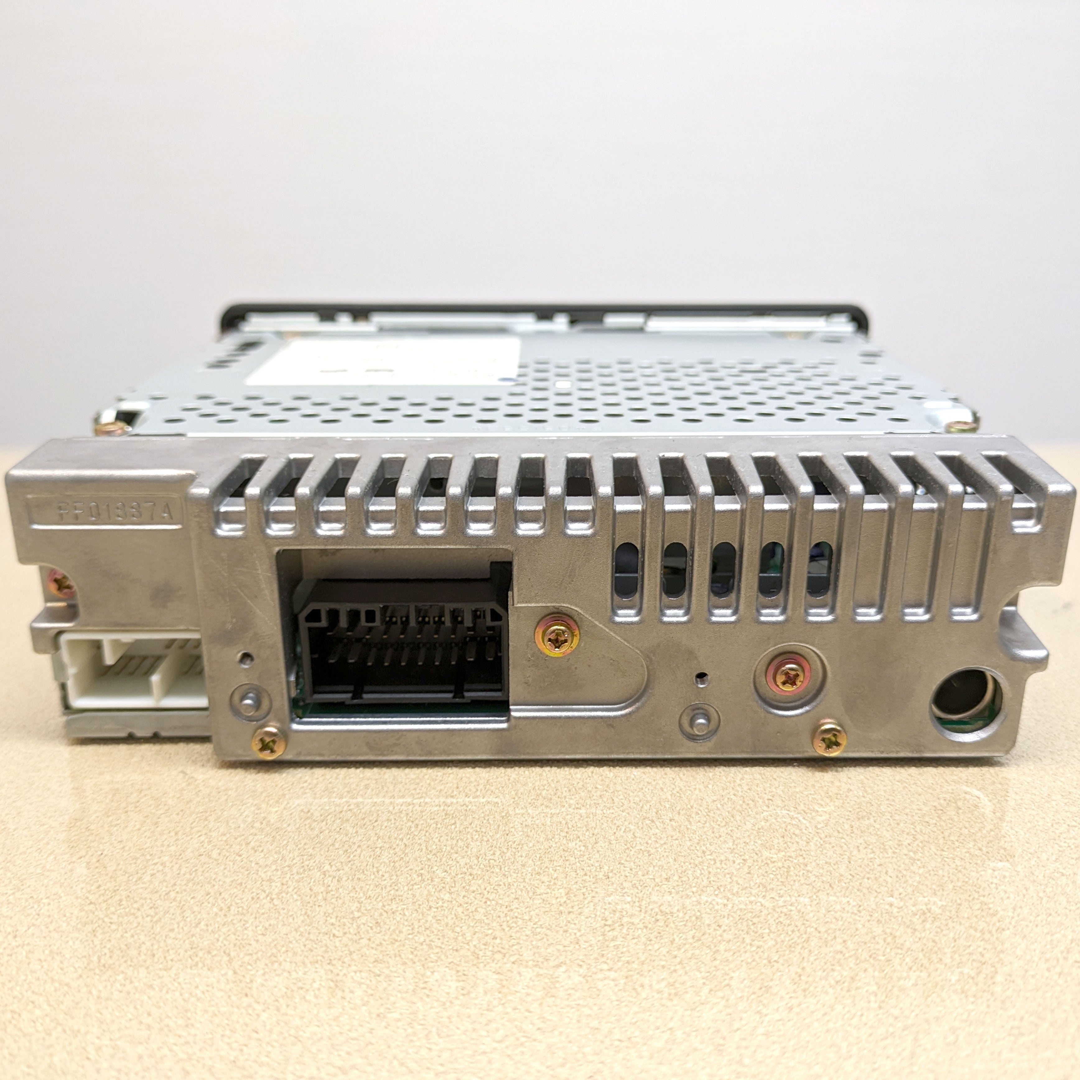 Honda(ホンダ)・純正カーオーディオ・CQ-LH8750A・ジャンク・No.240320