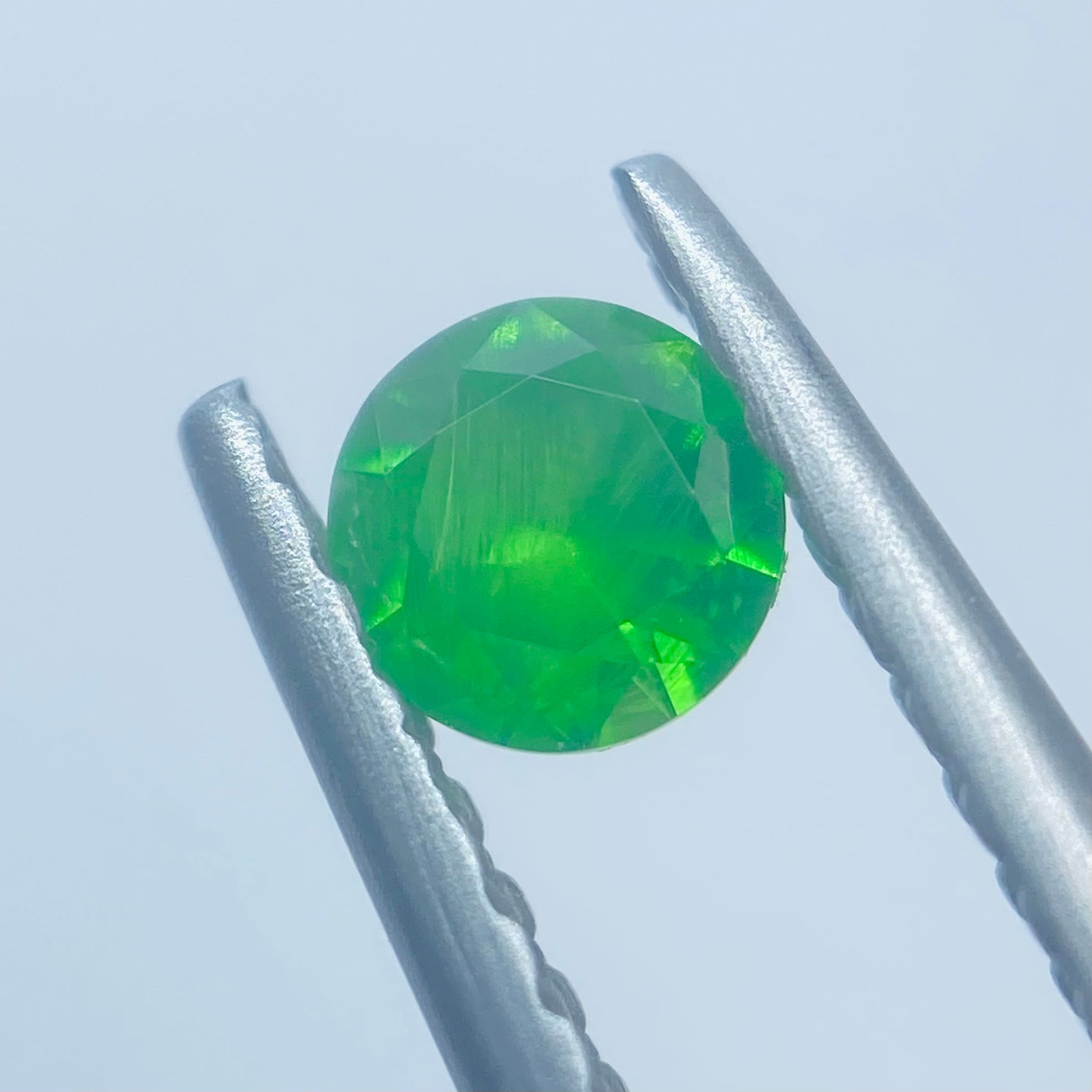 トップカラークオリティのロシア産デマントイドガーネット2