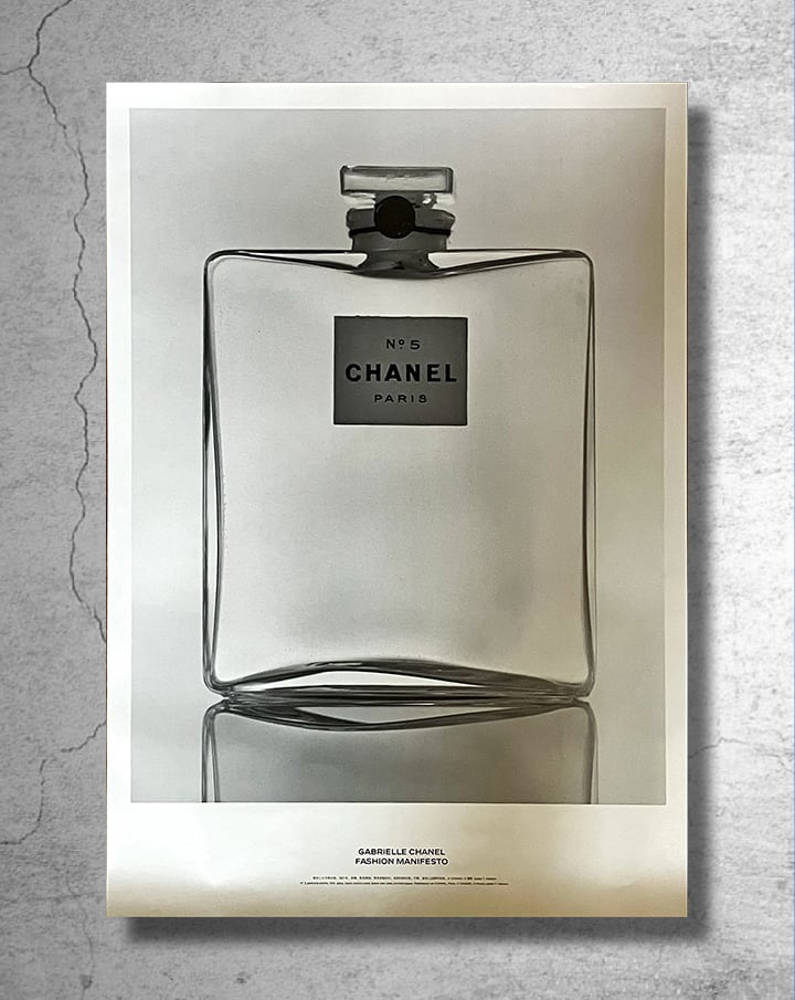 『CHANEL シャネル』2024年中国/上海での個展ポスター