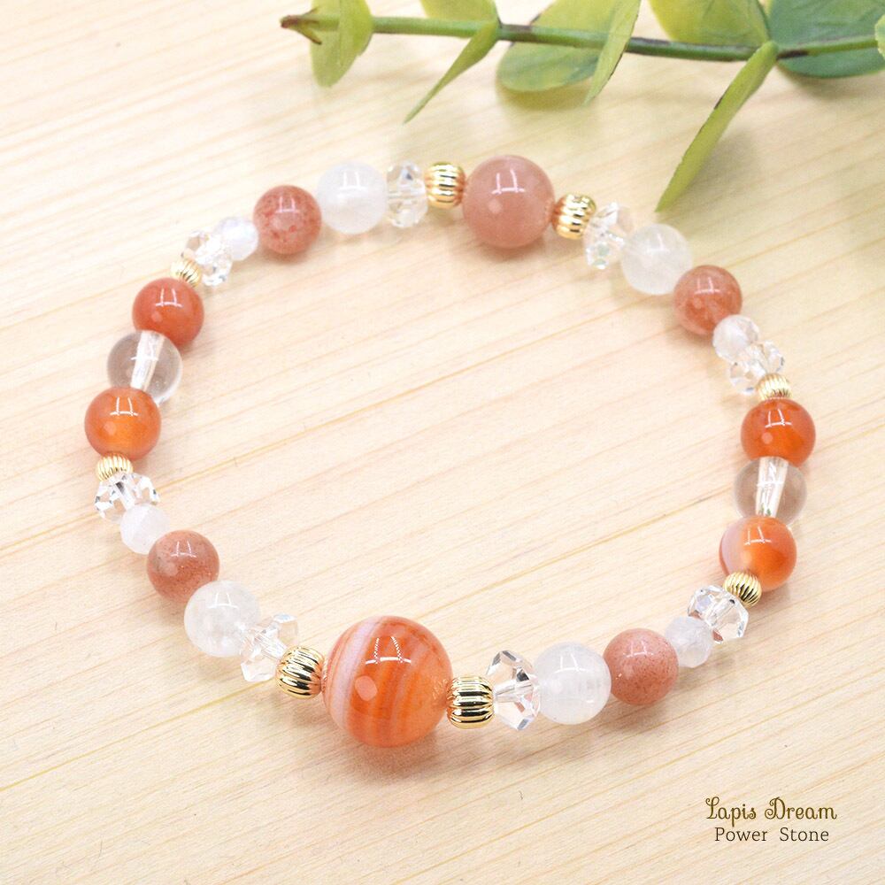 悪い気を祓い、前向きな生活を送るお守り | サードオニキス、ムーンストーンのパワートーン ブレスレット