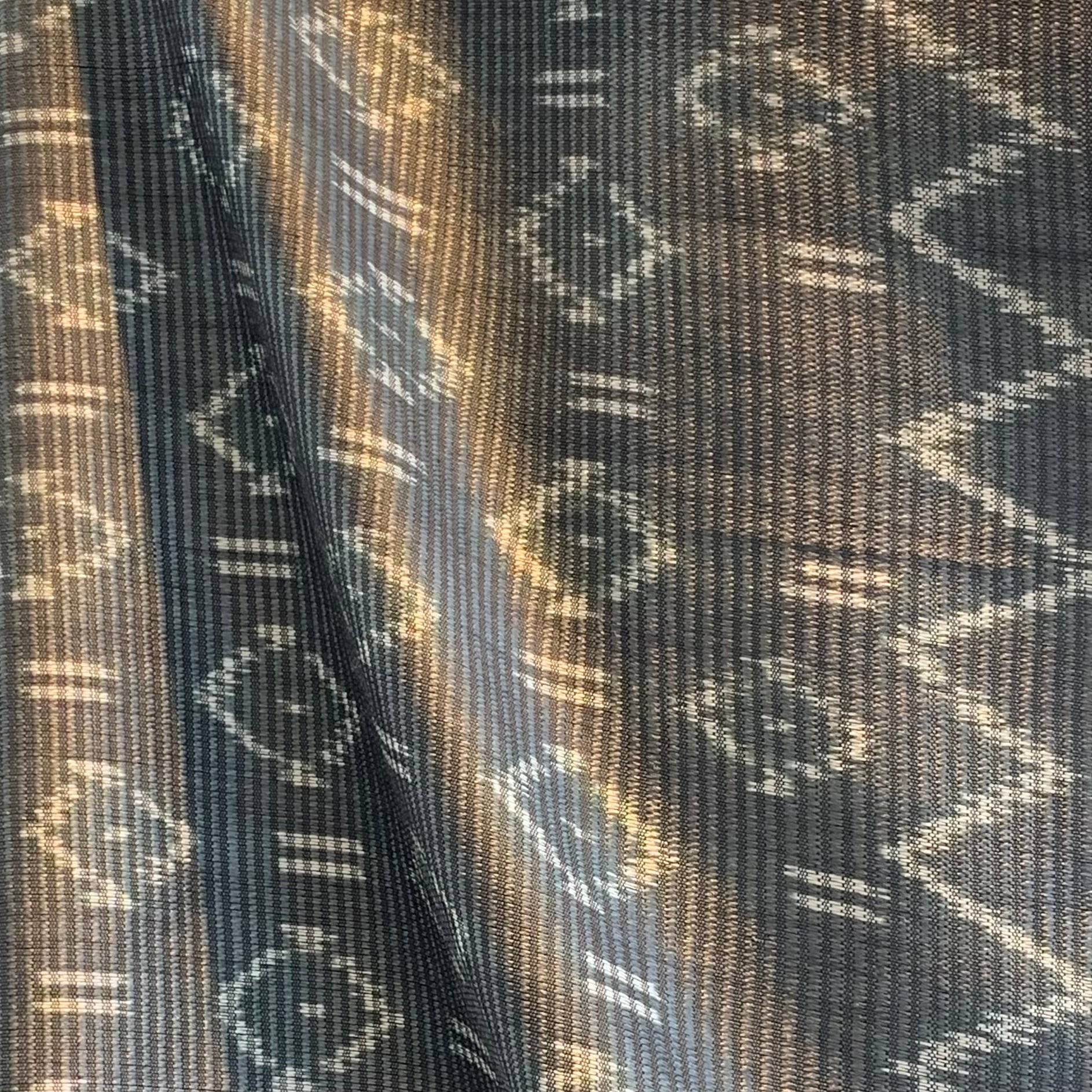 【完売御礼】シルクストール 軽いストール 兼用 ダイヤモンド柄 男女兼用 シルク ソウタカンボジアシルク