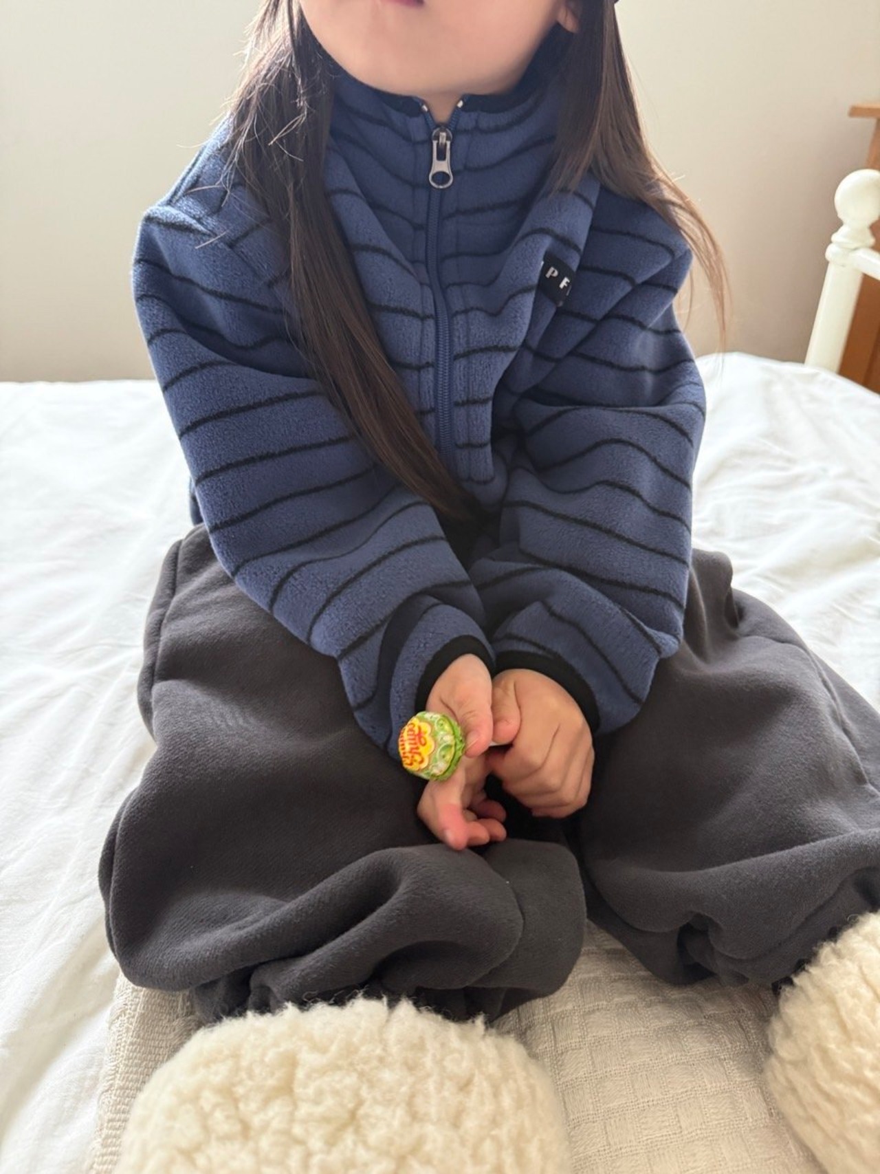 Apfel［取寄］lineleece zipup jacket 26winter