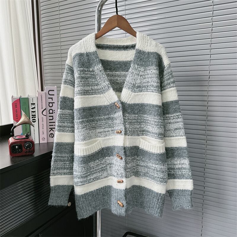 【outer】ボーダー柄ニットカーデ M26603