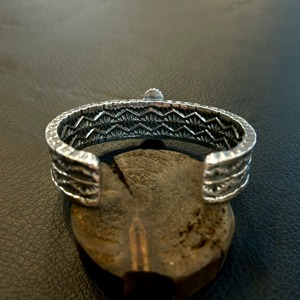 サンシャインリーブス(SunshineReeves) ナンバーエイト4面スタンプヘビーゲージバングル