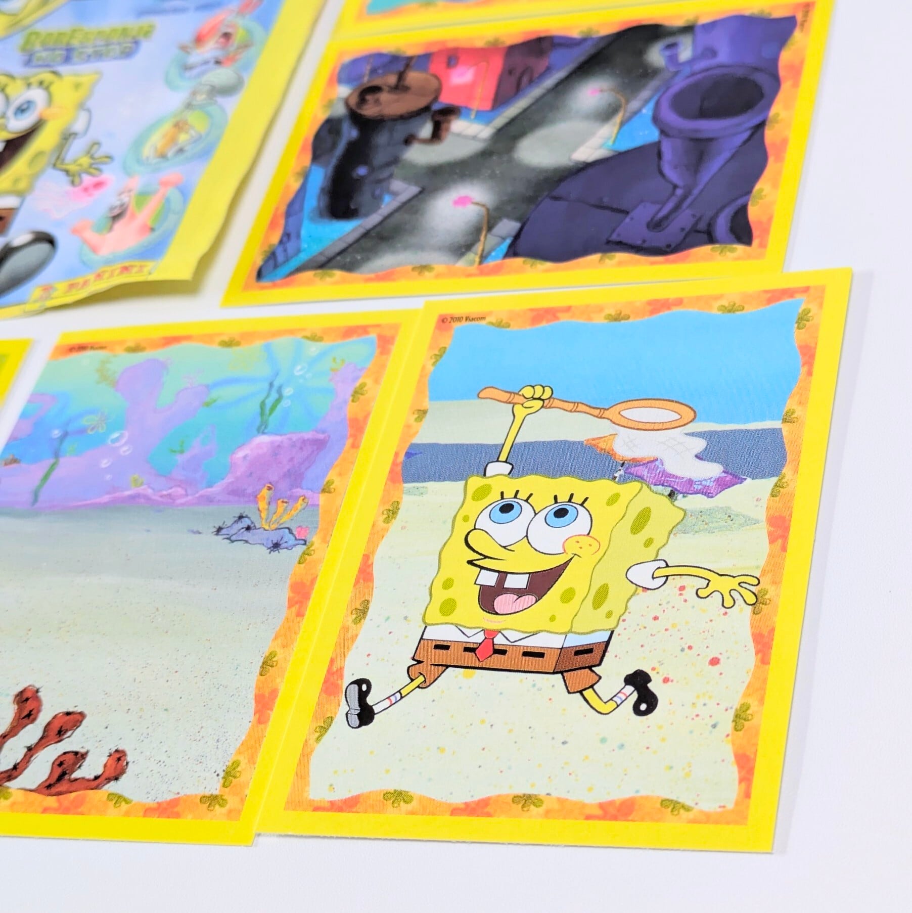 ☆送料無料！☆2010年製 パニーニ【 SpongeBob SquarePants / スポンジボブ 】Bob Esponja No Stop / ステッカーパック / Panini Stickers / パニーニ・ステッカー 単品 （1個=5STICKER入）〚アメリカン雑貨 アメトイ〛