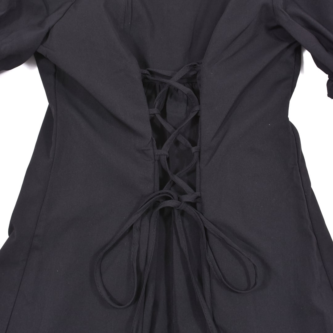 ミューラーのフリル半袖ワンピース ミューラーのフリル半袖ワンピース