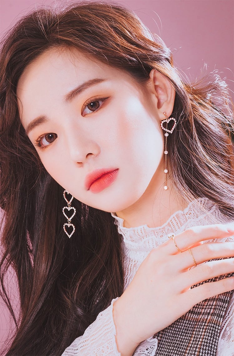 Twice チェヨン真似アクセ 韓国アイドル K Pop ピアス 3連 ハートピアス パール ストーン アシメ ガーリー キュート Lamitte Deco トレンド 韓国ファッション ショップ Base店