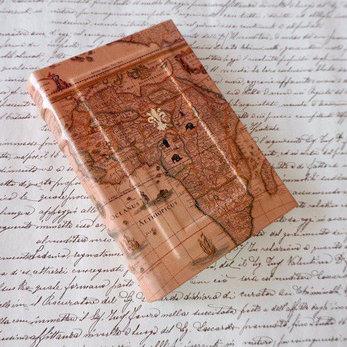 《即納》ブックカバー(文庫サイズ) “LA STORIA” / Antique Map/Natural : 01