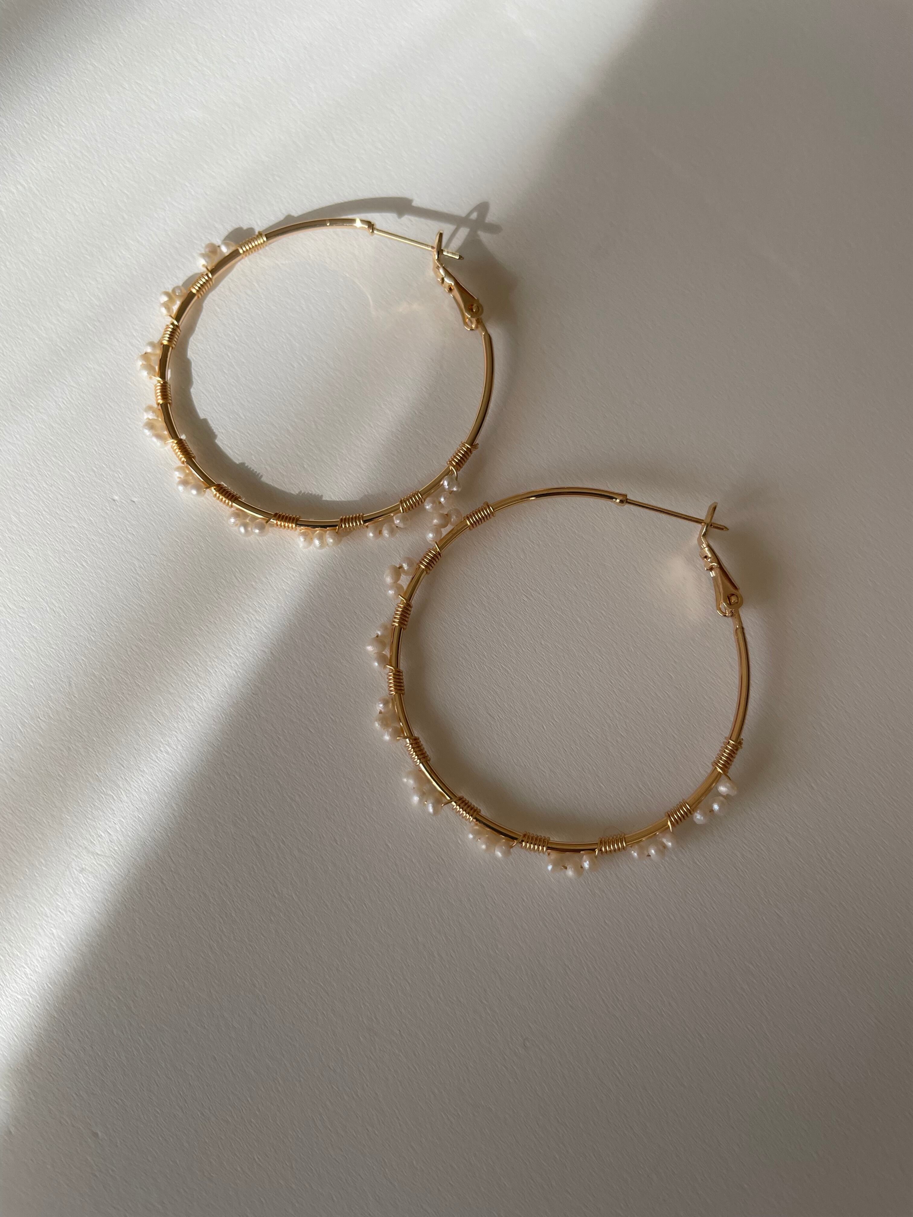 極小パールのフープピアス