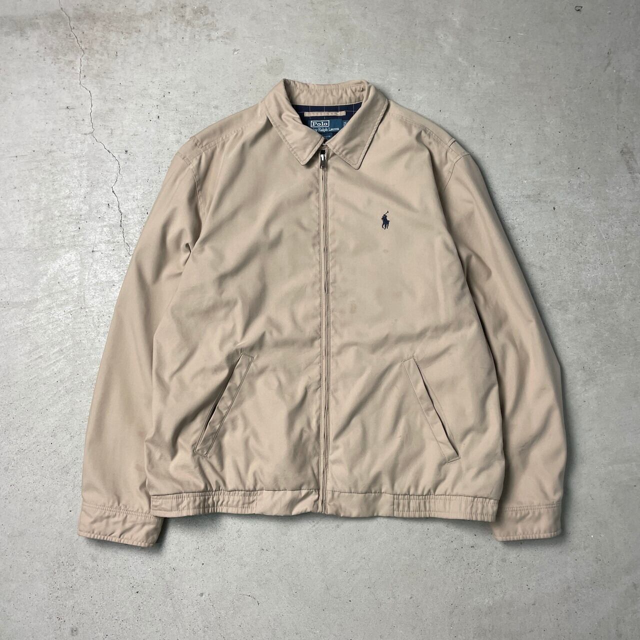 d722d68e2bc963cf4ec0d3e28a4684