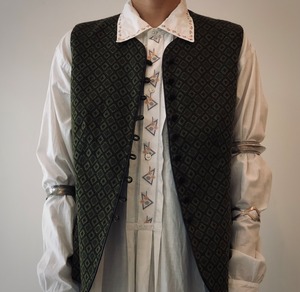 jacquard  vest