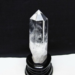 水晶 六角柱 水晶 ポイント 原石 置物 台座付属 一点物 152-4601