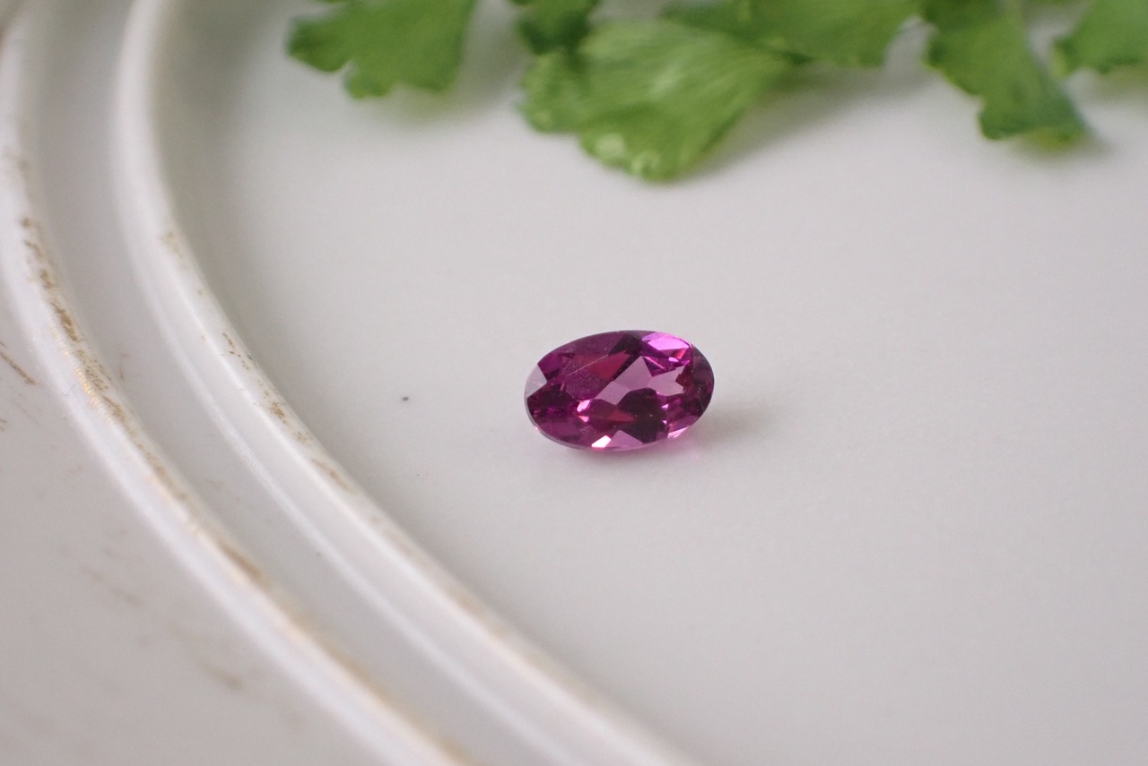 ロードライトガーネット　0.33ct　[C7‐758]