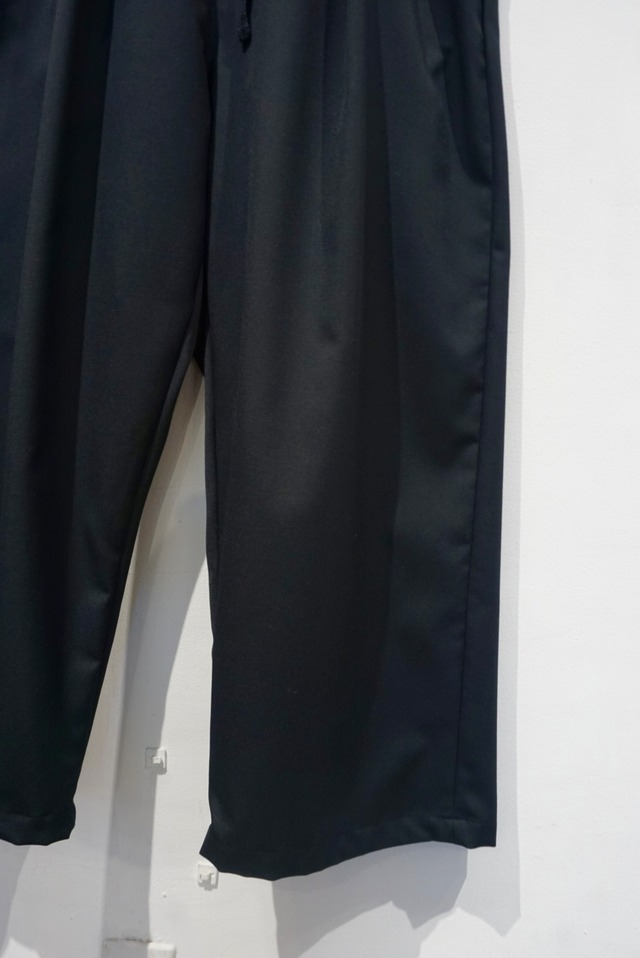 NiLS / wide pants
