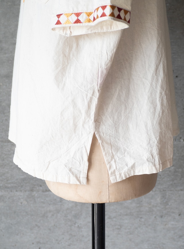 "Sirari Creaciones" used Embroidery shirt