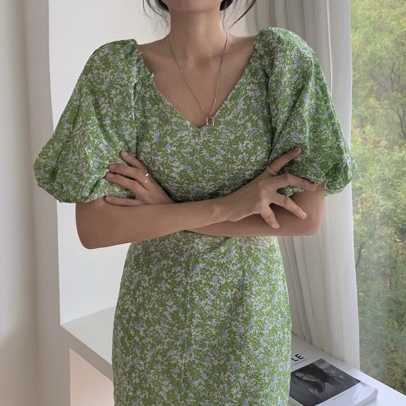 スリムホルタードレス サマースタイルスリーブVネックフローラル 夏物 花柄 ビッグFスモールZ韓国23372813479