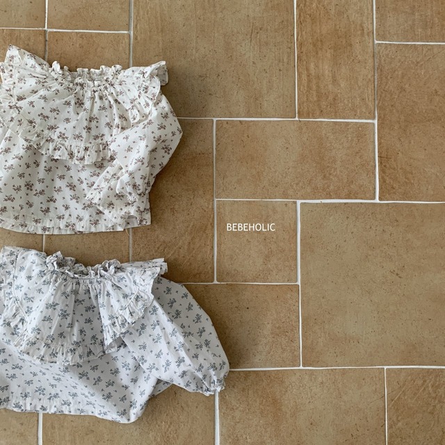 [即納]BEBEHOLIC / Hug blouse