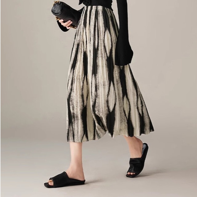 monochrome abstract print pleated skirt<sk3190>