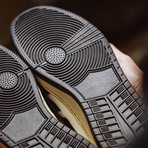 Casual Black Block Sneakers / カジュアル ブラック ブロック スニーカー