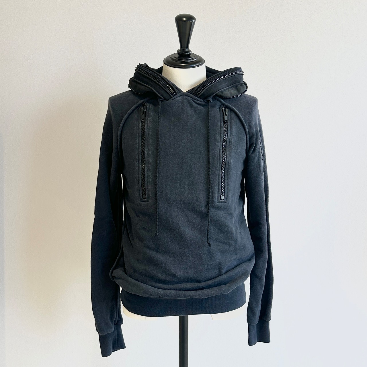 RAF BY RAF SIMONS ジッププルオーバーパーカー ブラック XS