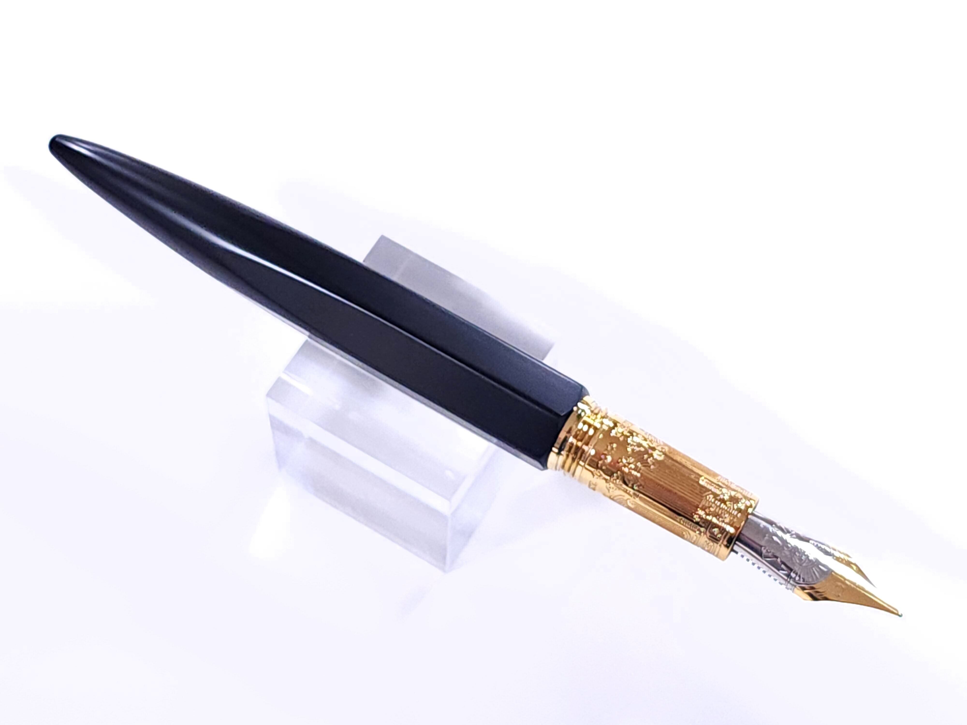 フェリスホイールプレス】The Marquise Fountain Pen - Nevermore Noir