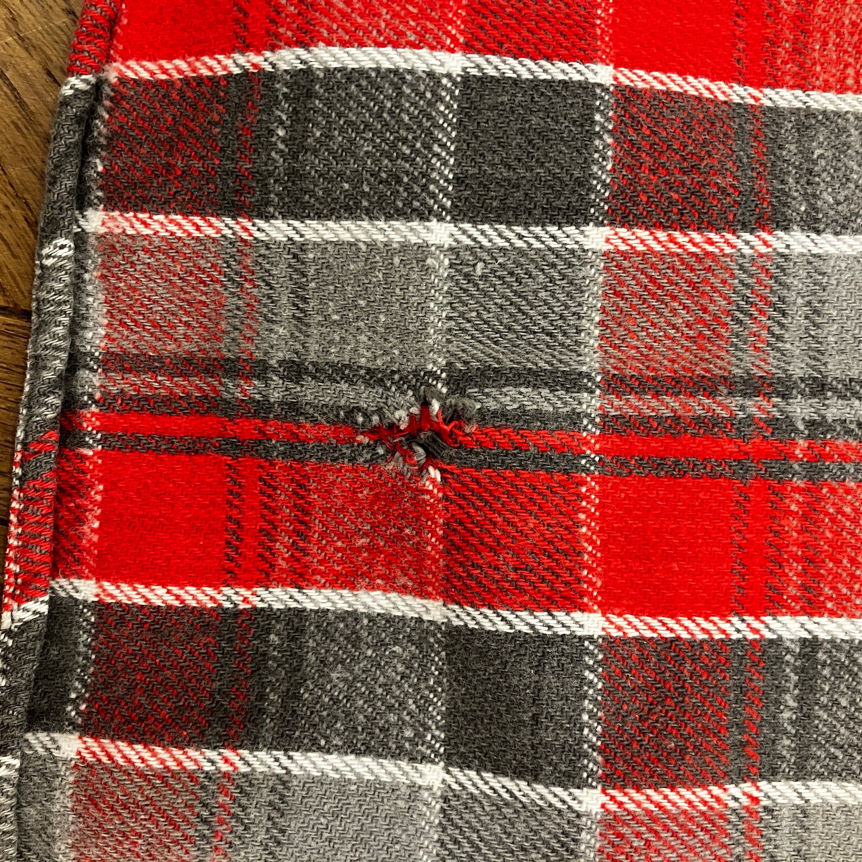 1960s SEARS RED/GRAY FLANNEL SHIRT | safarionline