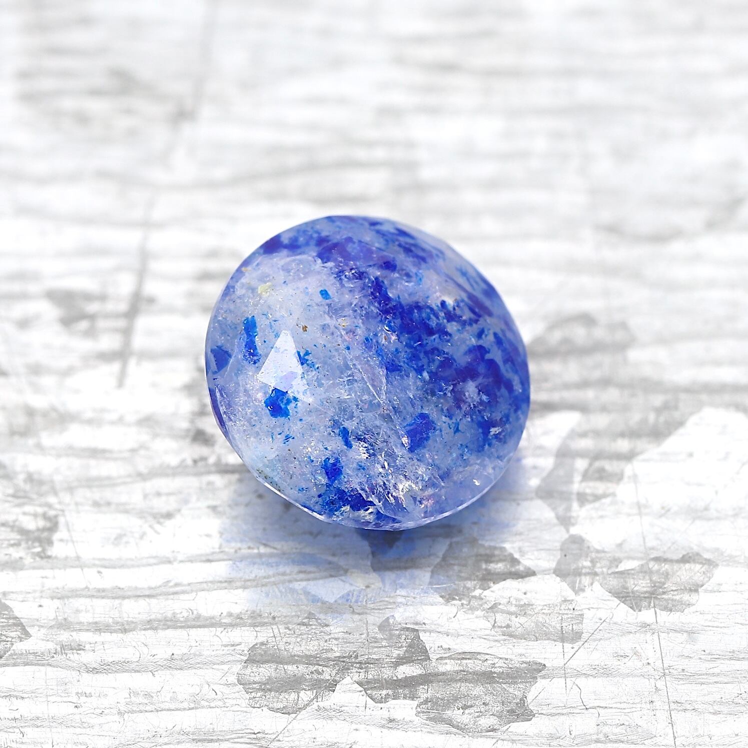 ラズライトインソーダライト 0.96ct ラウンド | 色石堂