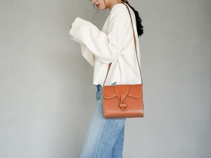 LOEWE ロエベ レザーショルダーバッグ　ブラウン　レザー