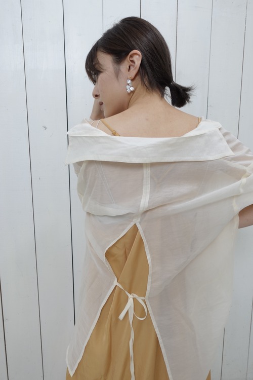 seethrough back ribbon blouse