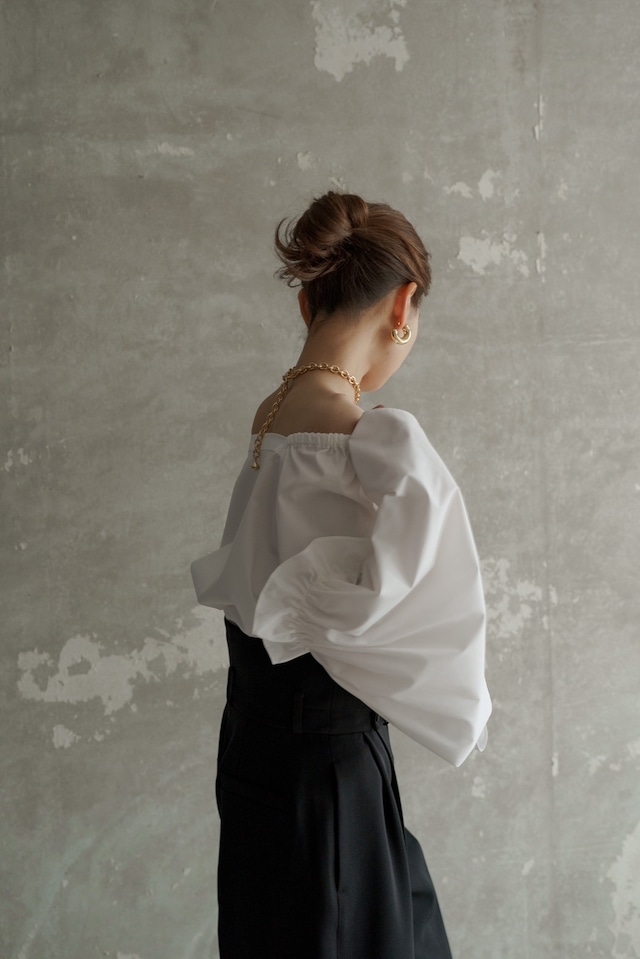 Flower sleeve blouse(white)4月下旬頃発送予定