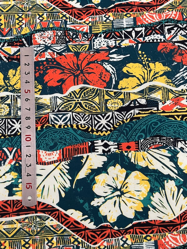ポリネシア柄トロピカルハイビスカスファブリック生地