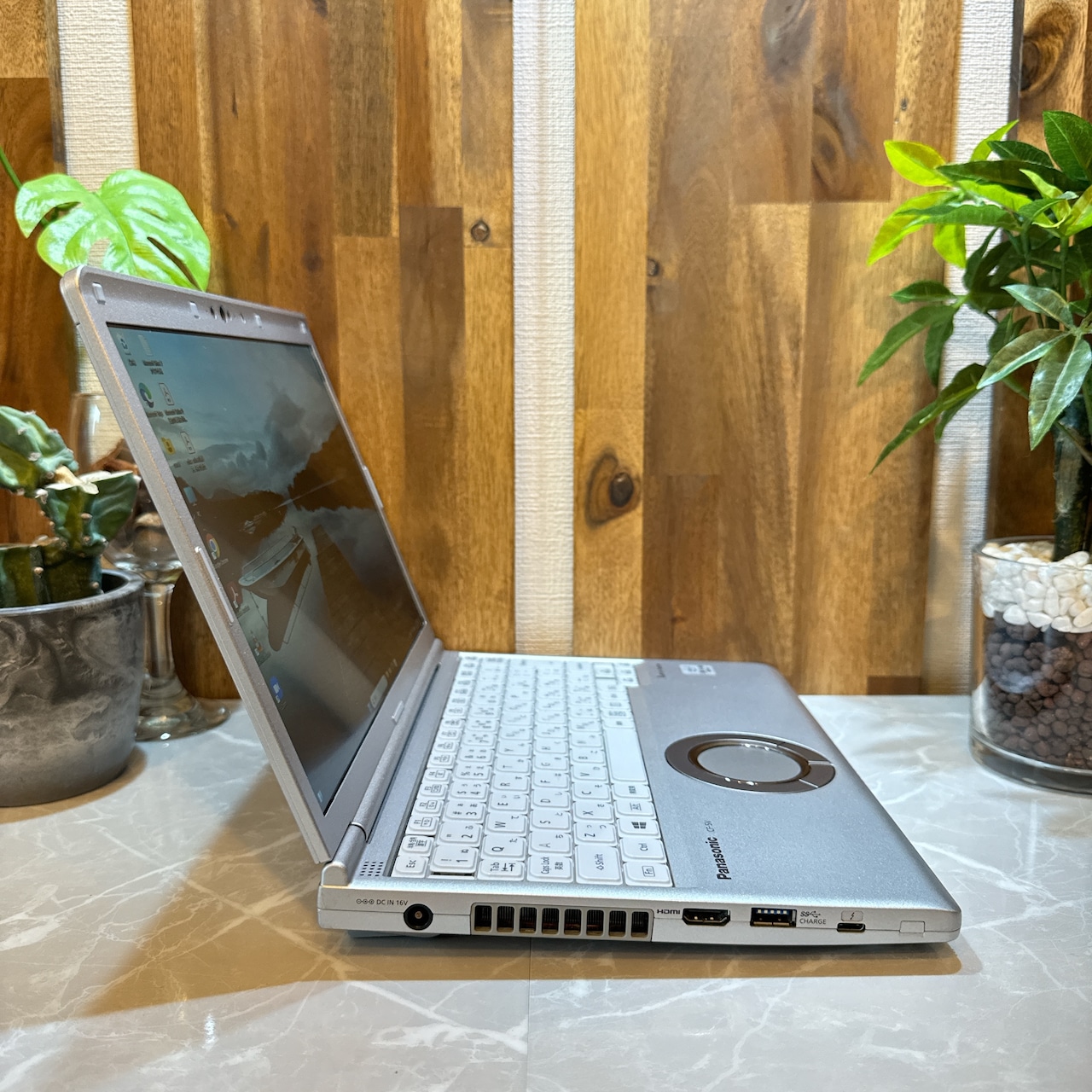 2020年式 Panasonic Let’s note SV9 第10世代Core i5 / メモリ16GB / SSD 256GB / 軽量・高耐久ビジネスノートPC